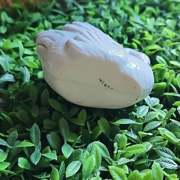 Vintage Dainty Swan Mama & Baby With Gold Tone Accent Coquette - Picture 10 of 10